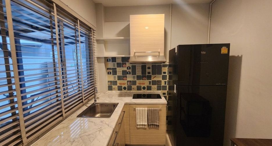 Haus zum Kauf mit 4 Zimmer in Sai Mai, Bangkok