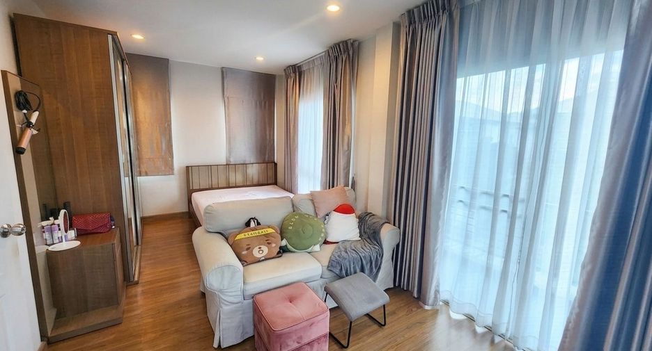 Haus zum Kauf mit 4 Zimmer in Sai Mai, Bangkok