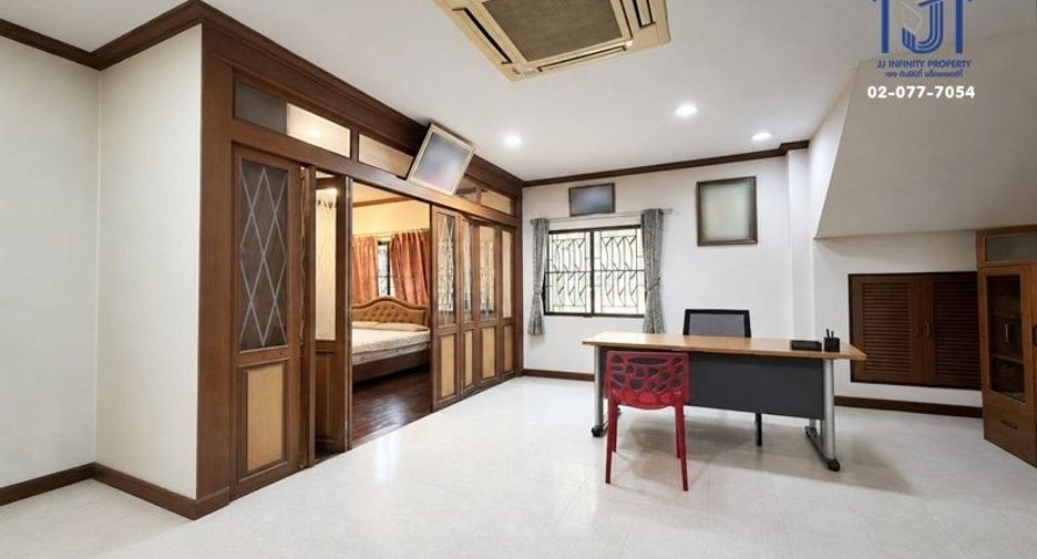 Haus zum Kauf mit 5 Zimmer in Bueng Kum, Bangkok