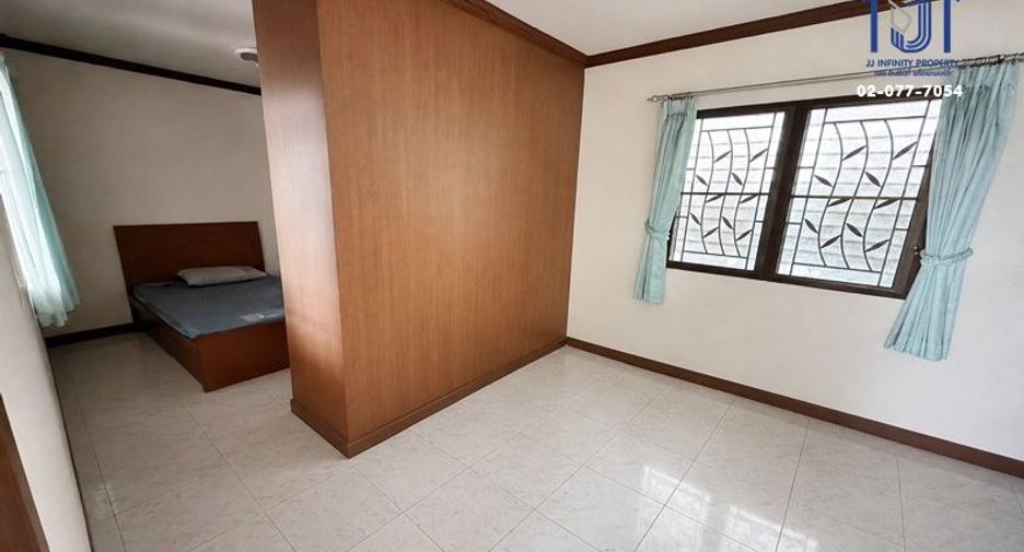 Haus zum Kauf mit 5 Zimmer in Bueng Kum, Bangkok
