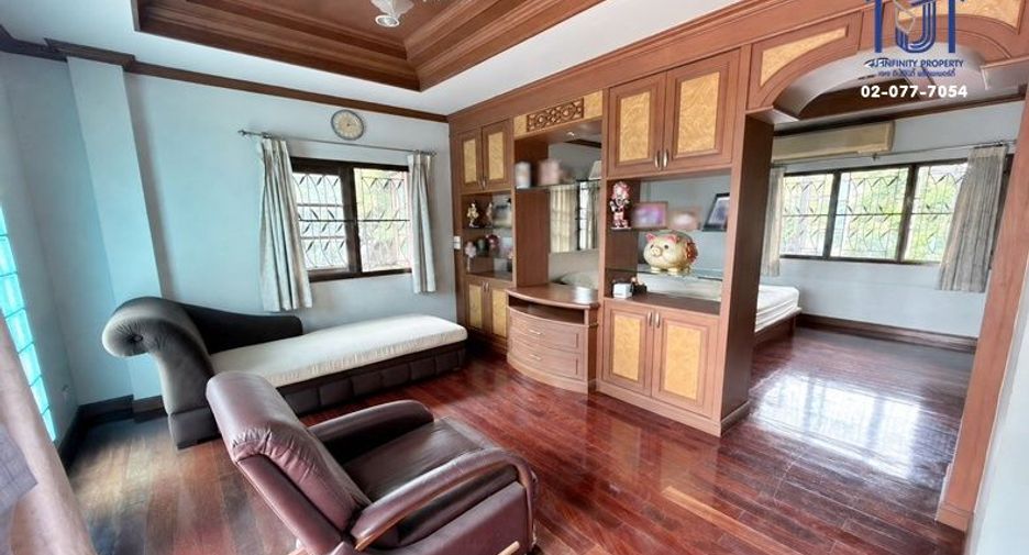 Haus zum Kauf mit 5 Zimmer in Bueng Kum, Bangkok