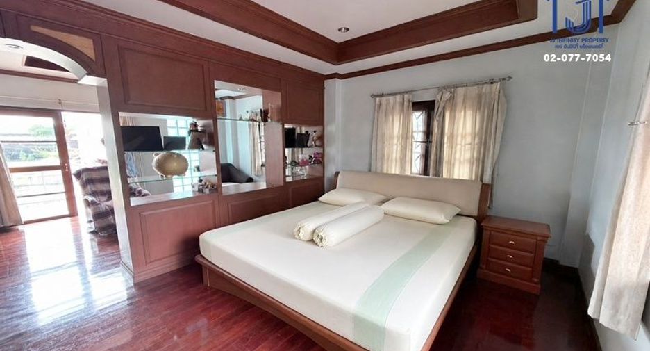 Haus zum Kauf mit 5 Zimmer in Bueng Kum, Bangkok