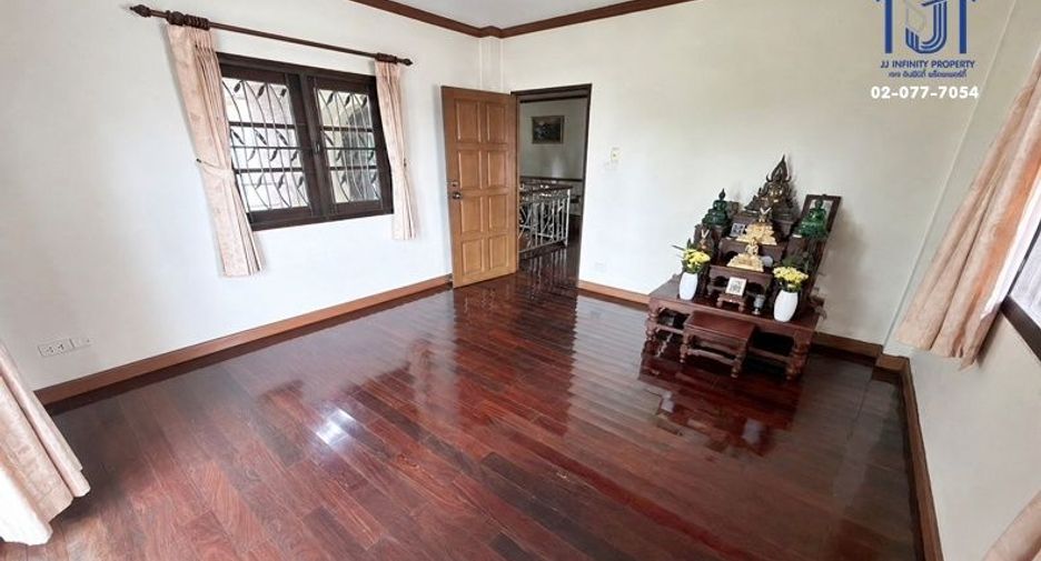 Haus zum Kauf mit 5 Zimmer in Bueng Kum, Bangkok