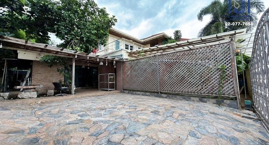 Haus zum Kauf mit 5 Zimmer in Bueng Kum, Bangkok