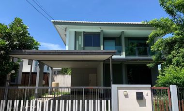 Casa en venta de 3 habitaciones en Bang Phli, Samut Prakan