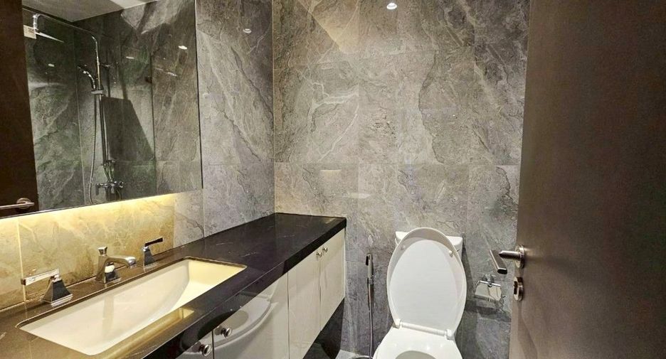 For sale 3 bedrooms condo in Bang Kho Laem, Bangkok