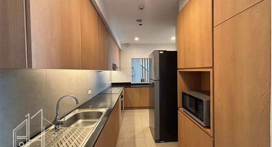 For rent 3 bedrooms condo in Watthana, Bangkok