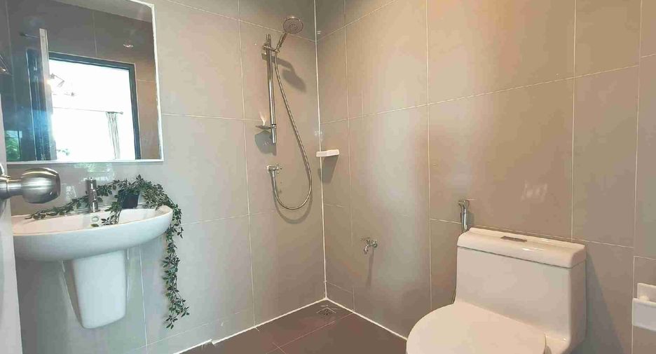 Reihenhaus zum Kauf mit 4 Zimmer in Khlong Sam Wa, Bangkok