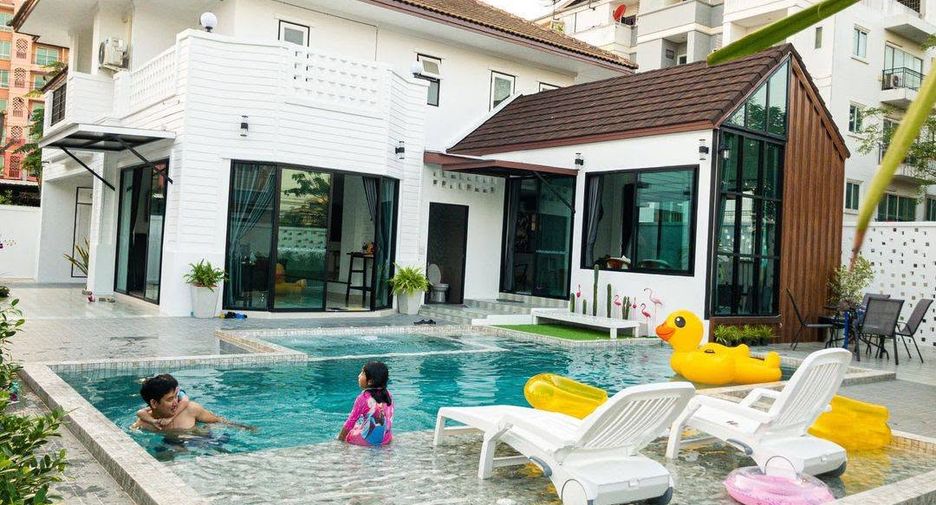 For rent 4 ベッドルーム villa in Jomtien, Pattaya