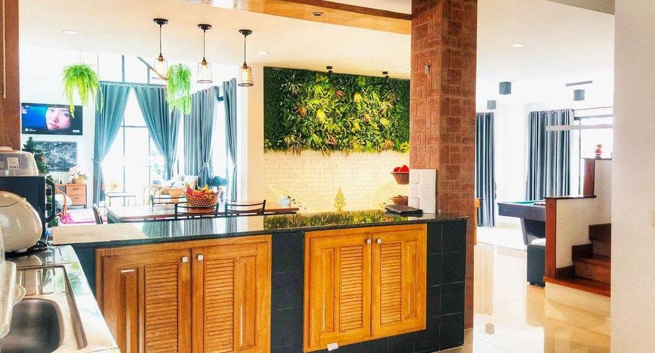 For rent 4 ベッドルーム villa in Jomtien, Pattaya