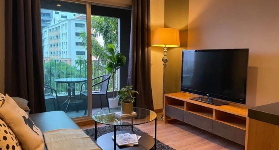 Condo en alquiler de 1 habitaciones en Khlong Toei, Bangkok