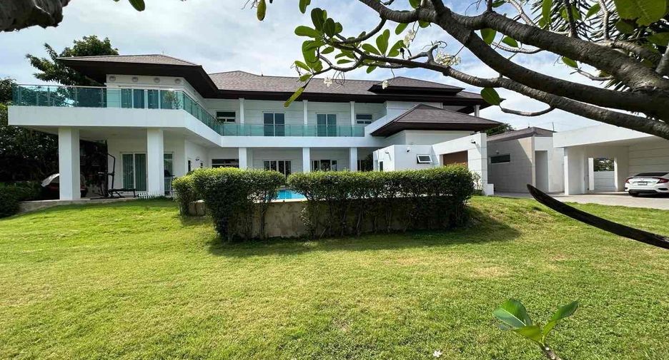 Villa zum Kauf und zur Miete mit 7 Zimmer in Bang Phli, Samut Prakan