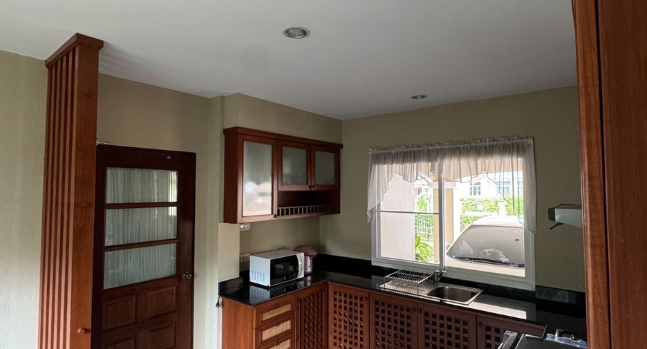 Casa en venta de 3 habitaciones en San Sai, Chiang Mai