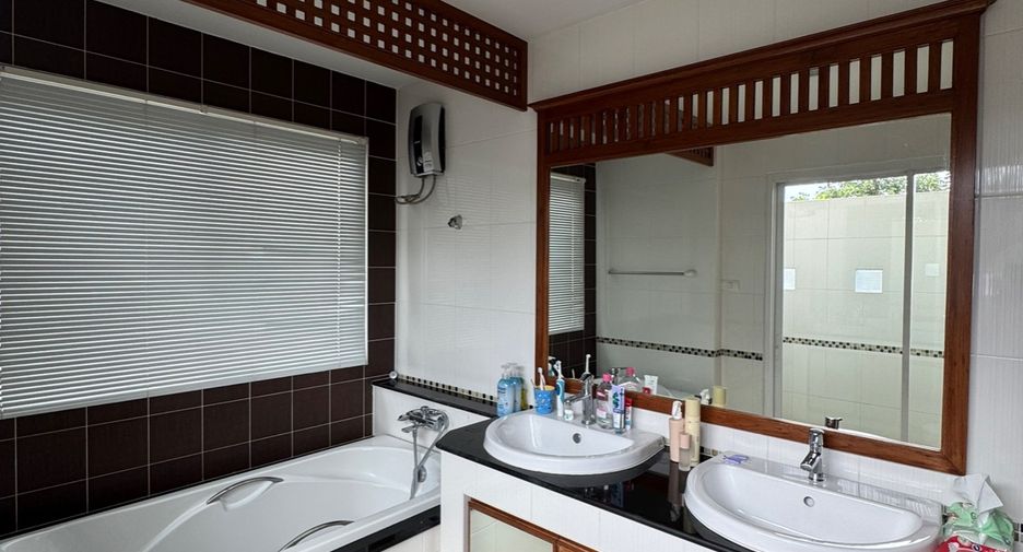 Casa en venta de 3 habitaciones en San Sai, Chiang Mai