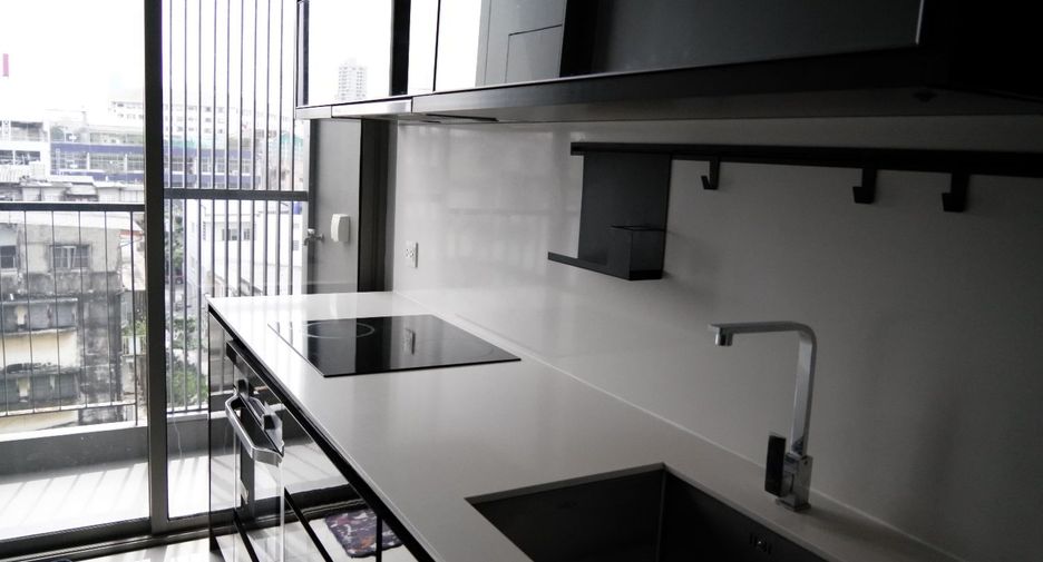 Wohnung zur Miete mit 2 Zimmer in Sathon, Bangkok