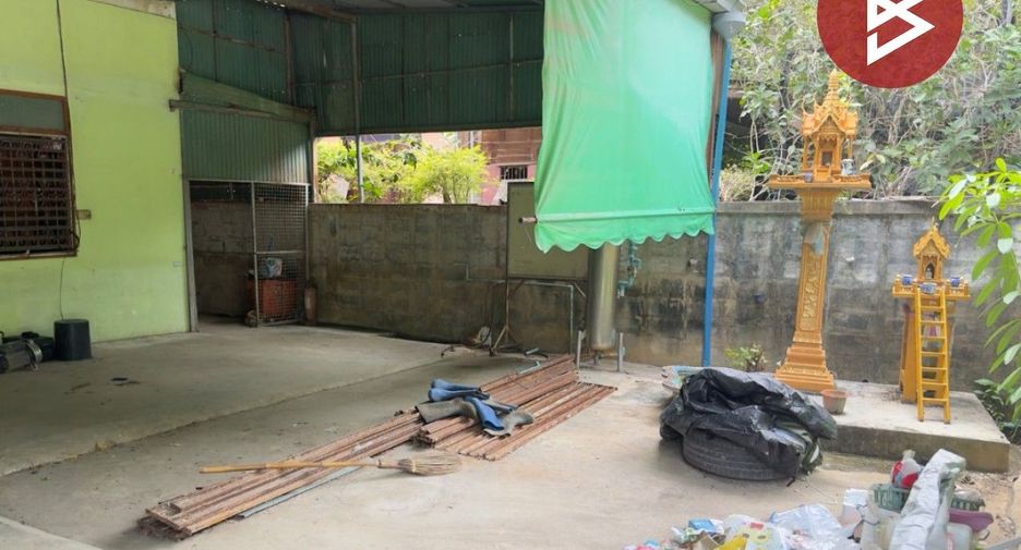 For sale 5 ベッドルーム house in Mueang Uthai Thani, Uthai Thani