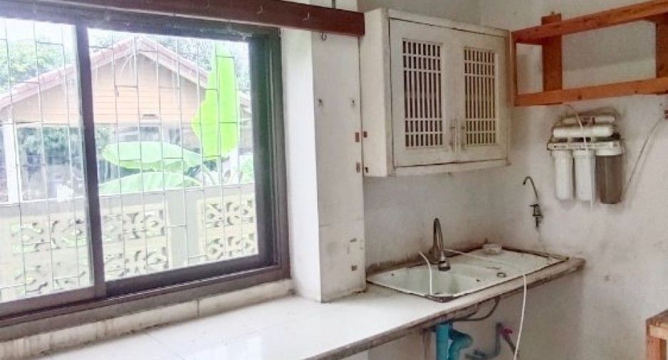 À vendre 2 chambres maison à Thanyaburi, Pathum Thani