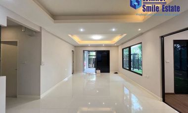 Casa en venta de 4 habitaciones en Bang Phli, Samut Prakan