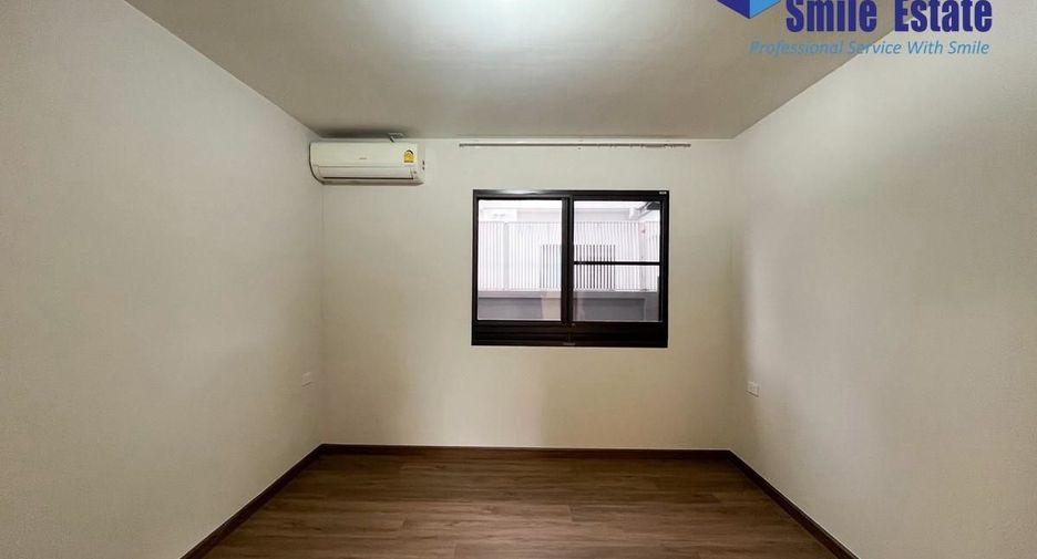 For sale 4 bedrooms house in Bang Phli, Samut Prakan