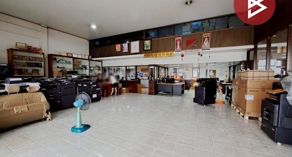 For sale 3 bedrooms retail Space in Mueang Nakhon Pathom, Nakhon Pathom