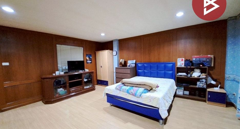 For sale 3 bedrooms retail Space in Mueang Nakhon Pathom, Nakhon Pathom