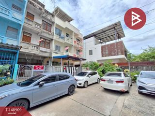 Local comercial en venta de 3 habitaciones en Bueng Kum, Bangkok