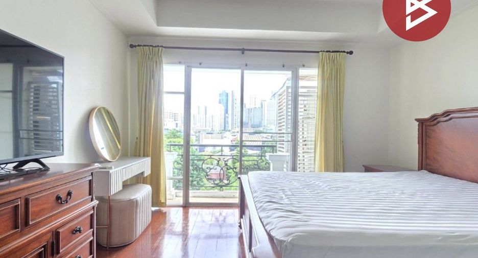 For sale 2 bedrooms condo in Khlong Toei, Bangkok