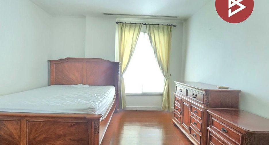 For sale 2 bedrooms condo in Khlong Toei, Bangkok