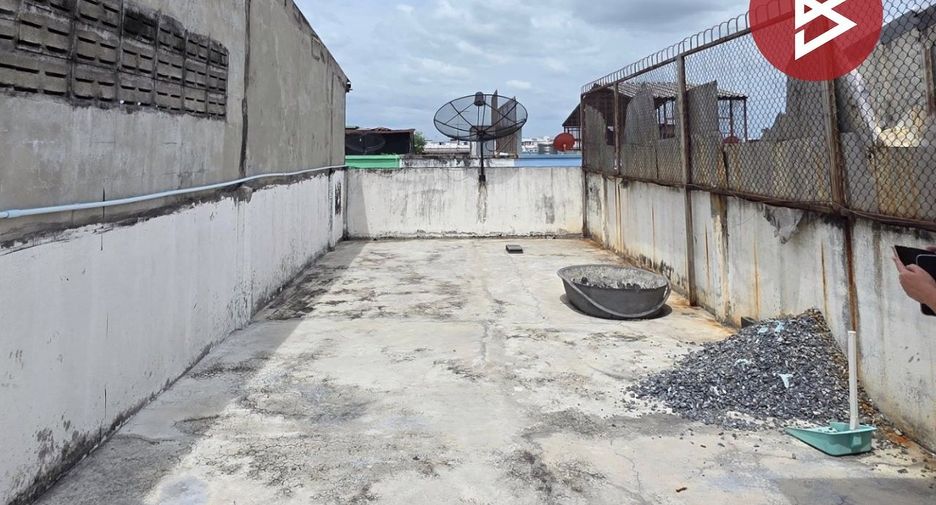 Local comercial en venta de 2 habitaciones en Bang Bon, Bangkok