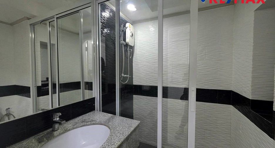 For sale studio condo in Bang Lamung, Chonburi