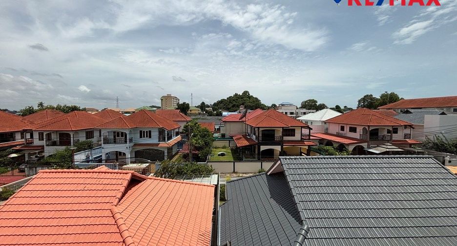 出售 2 卧室 公寓 在 Bang Lamung, Chon Buri