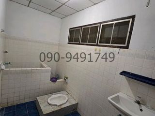 Casa en alquiler de 5 habitaciones en Phasi Charoen, Bangkok