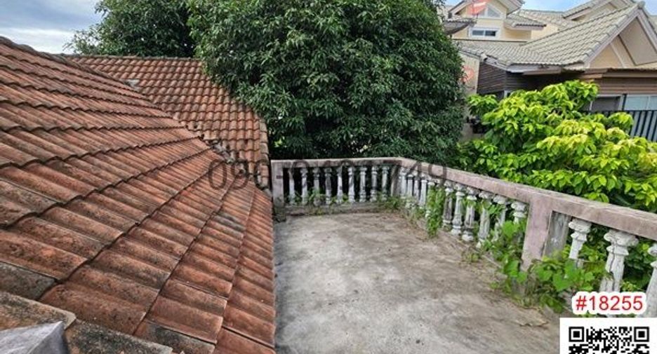 Casa en alquiler de 5 habitaciones en Phasi Charoen, Bangkok
