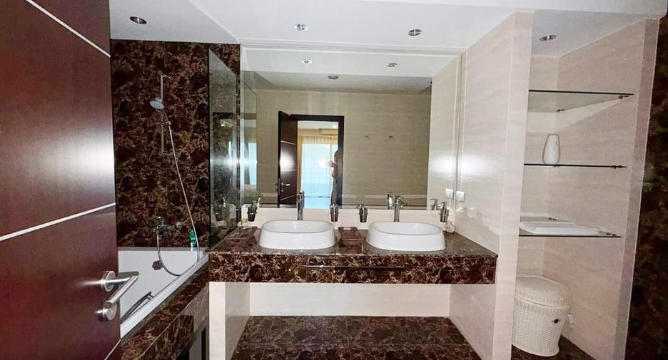 À vendre 2 chambres condo à Bang Lamung, Chonburi