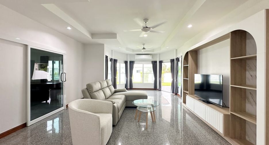 For rent 2 bedrooms house in Bang Lamung, Chonburi