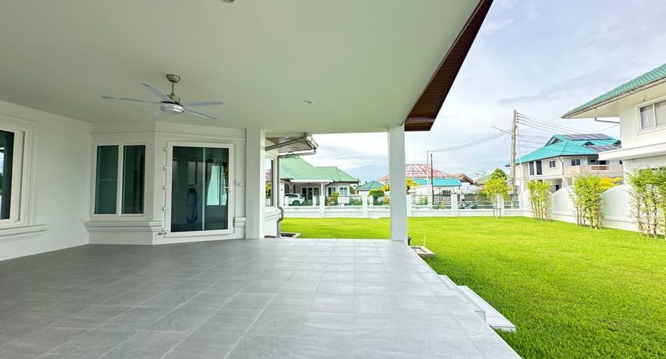 For rent 2 bedrooms house in Bang Lamung, Chonburi