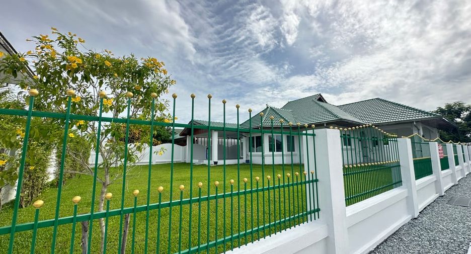 For rent 2 bedrooms house in Bang Lamung, Chonburi