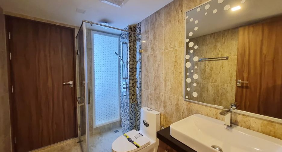 For rent 2 bedrooms condo in Bang Lamung, Chonburi