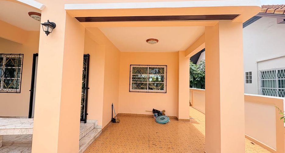 For rent 3 bedrooms house in Bang Lamung, Chonburi