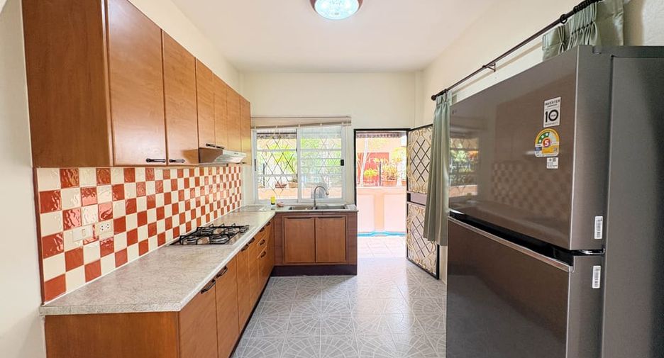For rent 3 bedrooms house in Bang Lamung, Chonburi