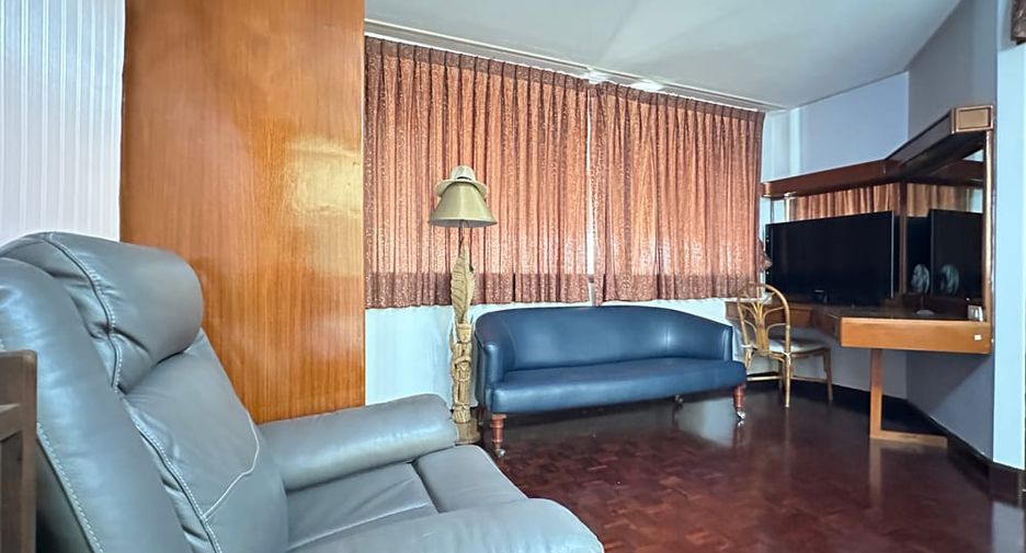 For sale 3 bedrooms condo in Jomtien, Pattaya