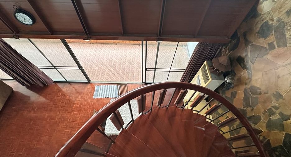 For sale 3 bedrooms condo in Jomtien, Pattaya