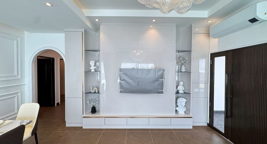 À vendre 3 chambres villa à Jomtien, Pattaya