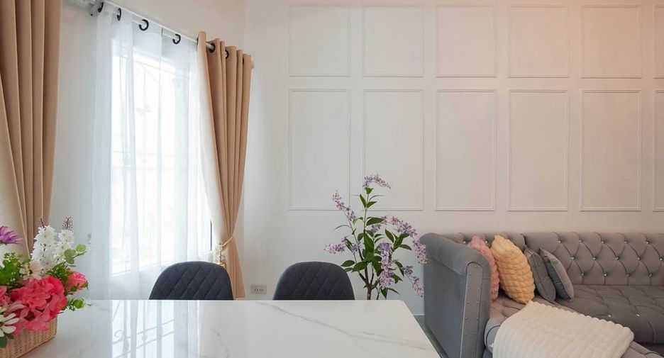 Haus zum Kauf mit 4 Zimmer in Bang Lamung, Chonburi