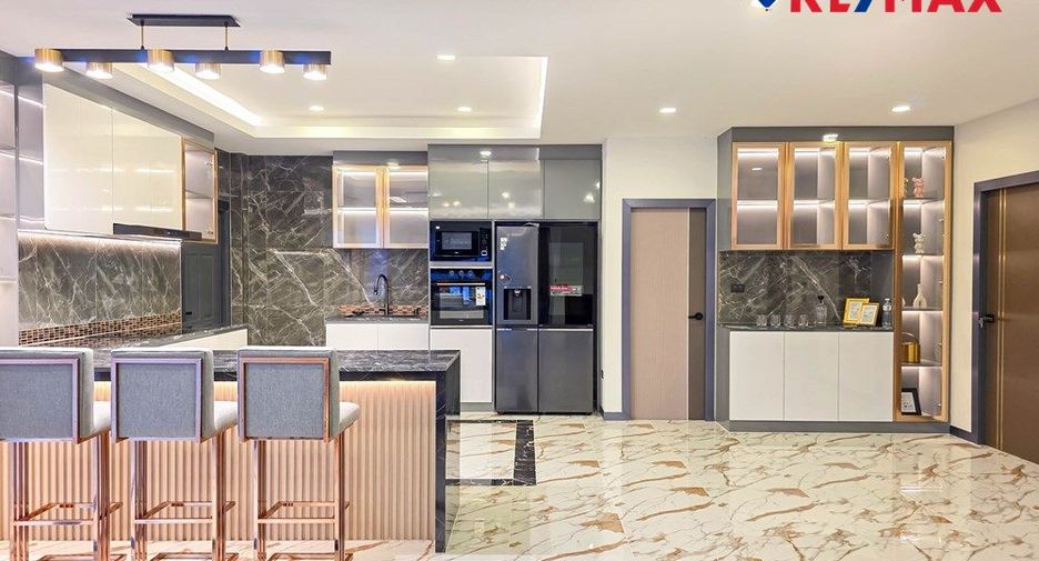 À vendre 5 chambres maison à Jomtien, Pattaya