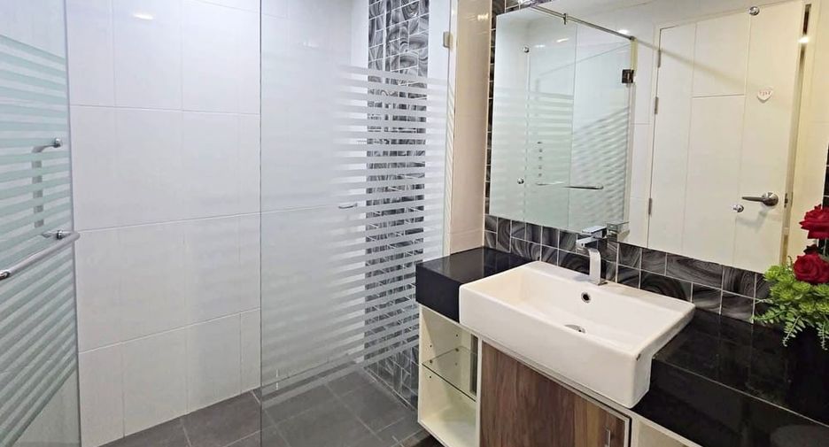 For rent 2 bedrooms condo in Jomtien, Pattaya