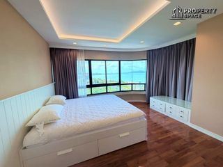 For rent 3 bedrooms condo in Na Jomtien, Pattaya