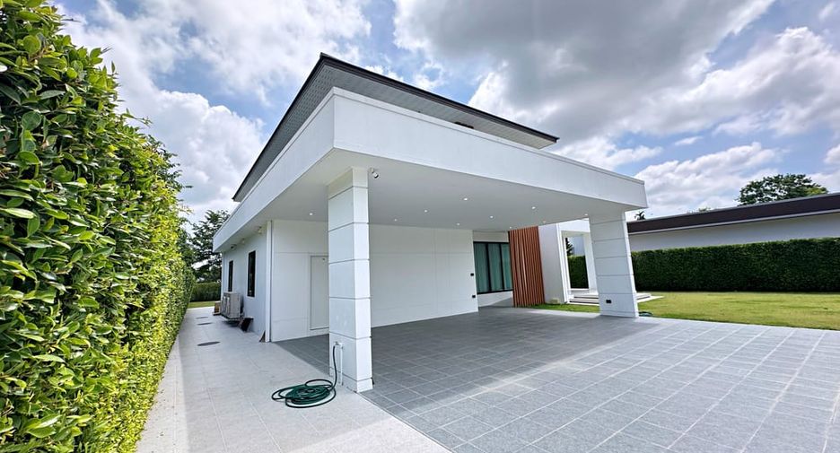 出售 4 卧室 独立屋 在 Bang Lamung, Chon Buri
