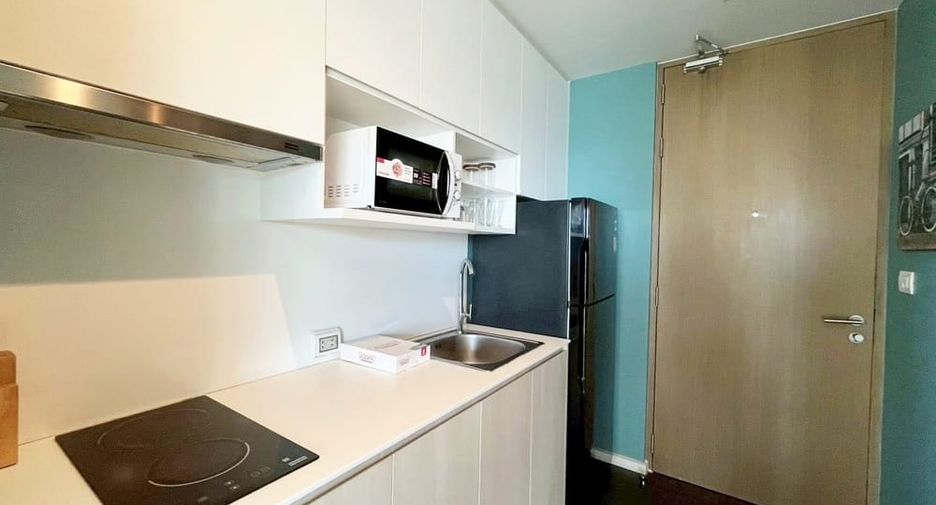 For rent 2 bedrooms condo in Jomtien, Pattaya