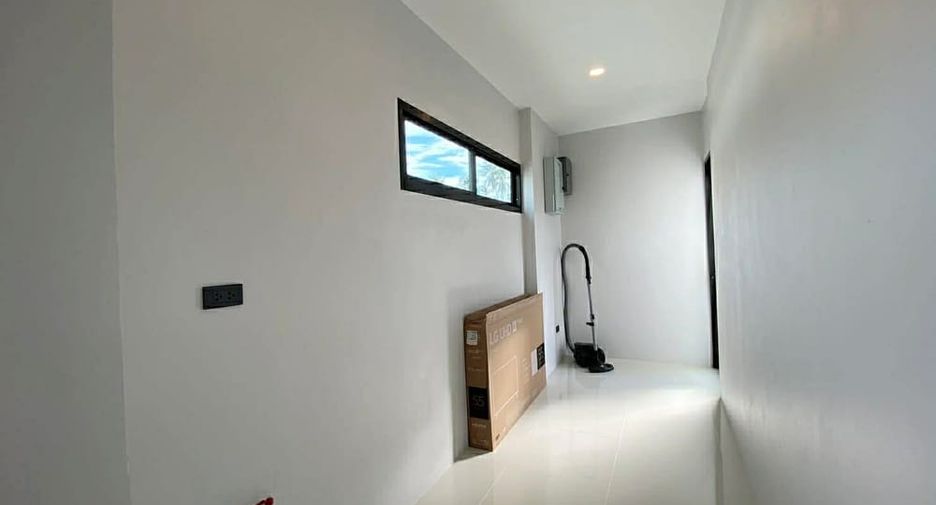 For rent 3 bedrooms villa in Bang Lamung, Chonburi